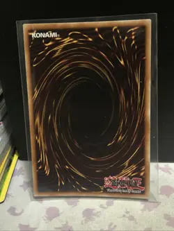 Yu-Gi-Oh! Deep-Eyes White Dragon MVP1-ENG05 – Gold Rare – 1st Edition – NM - Image 2