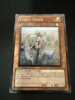 Yugioh! DREV-EN002 Effect Veiler Ultimate Rare 1st Edition- Moderately Played - Image 2