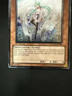 Yugioh! DREV-EN002 Effect Veiler Ultimate Rare 1st Edition- Moderately Played - Image 5