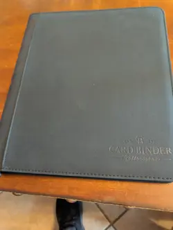 Card Binder Holder 288 Pockets Zippered Ringless Side load - Image 1