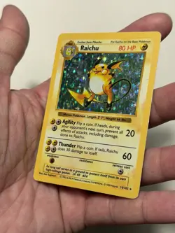 Wizards of the Coast Pokemon TCG Raichu 014/102 Base Set Shadowless Holo 1999 HP - Image 5