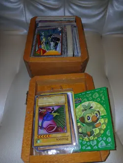 Marvel, Yu-Gi-Oh! Star Wars Skylanders Mixed Foil Card Lot in Box FNAF SUPERMAN - Image 1