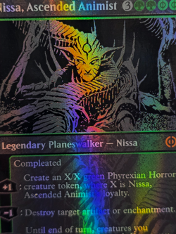 1x Nissa, Ascended Animist Oil Slick Raised Foil (Borderless) NM-Mint MTG - Image 3
