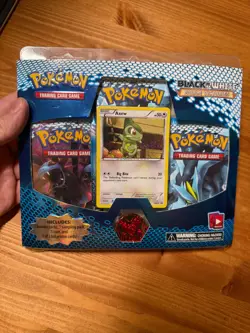 Pokemon TCG Black & White Noble Victories Blister Triple Pack Axew - Sealed - Image 1
