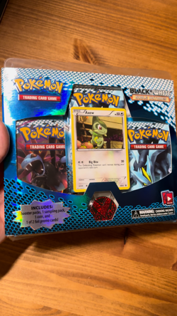Pokemon TCG Black & White Noble Victories Blister Triple Pack Axew - Sealed - Image 2