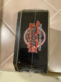 Yu Gi Oh 2004 Collector’s Tin NEW Factory Sealed MINT Blade Knight YuGiOh - Image 2