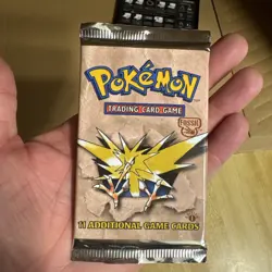 Pokemon 1999 Fossil 1st Edition Zapdos Booster Pack HEAVY 21.36 Vintage WOTC - Image 2