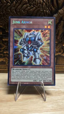 Junk Armor BLGG-EN032 Battles of Legend: Glorious Gallery 1st Edition - Image 1