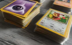 Pokemon Vintage Mixed Card Lot 1999 WOTC (RESERVED) - Image 3