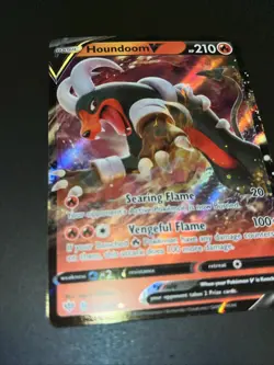 Pokemon TCG - Houndoom V 021/189 Holo Rare V Darkness Ablaze - 1053 - Image 2