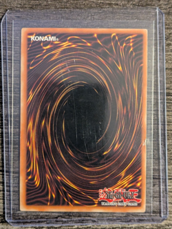 Yu-Gi-Oh! - Blue-Eyes White Dragon (Portuguese 1st Edition)(DIK-P001) DMG - Image 2