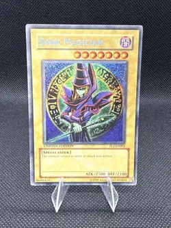 Yu-Gi-Oh TCG Dark Magician Limited Edition Secret Rare Holo Card FL1-EN002 - Image 1