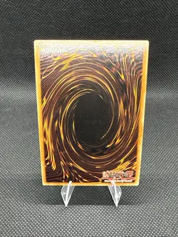 Yu-Gi-Oh TCG Dark Magician Limited Edition Secret Rare Holo Card FL1-EN002 - Image 2