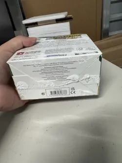 Pokemon TCG SWSH Evolving Skies Booster Box SEALED with Acrylic Case - Image 4