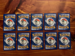 10 VINTAGE Pokemon Cards from Classic WOTC Sets!! - Image 2