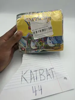 Pokemon TCG Evolving Skies Booster Box English OKAY Condition - Image 1