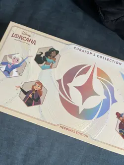Lorcana: Coffret Curator’s Collection - Heroines Disney Edition Scelle - Image 1