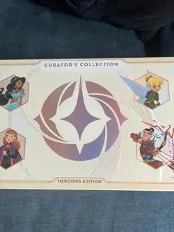 Lorcana: Coffret Curator’s Collection - Heroines Disney Edition Scelle - Image 2