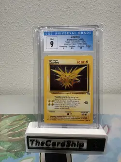 CGC 9 MINT Zapdos 2000 Fossil 15/62 Cosmos Holo,1999-2000 Pokemon Card psa SUBS - Image 1