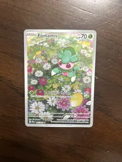 Fomantis 085/084 IR Illustration Rare Pitch Black ME05 Pokemon Card NM - Image 1