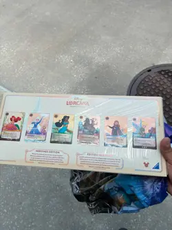 Disney Lorcana TCG Curator's Collection Heroines Edition Kit - Image 3