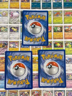 Pokemon TCG Galarian Articuno SWSH Black Star Promos SWSH282 Holo Promo - Image 2