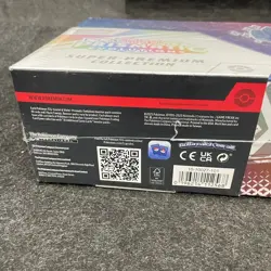 POKEMON TCG: Scarlet & Violet Prismatic Evolutions Super Premium Collection - Image 4