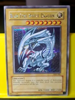 Yu-Gi-Oh! Blue-Eyes White Dragon DDS-001 Secret Rare UNLIMITED EDITION *HP* - Image 1