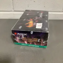 Magic: The Gathering- Streets of New Capenna Draft Booster Box- 36 packs - Image 2