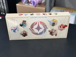Disney Lorcana TCG Curator's Collection Heroines Edition Kit - Image 1