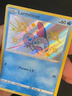 CARTE POKEMON LARMELEON SV025/SV122 FR ULTRA RARE EB DESTINEES RADIEUSES - NEUF - Image 2