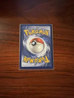 2020 Pokemon Pikachu VMAX Vivid Voltage D 044/185 Holo - Image 2