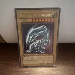 Konami Blue-Eyes White Dragon Starter Deck: Kaiba SDK-001 Ultra Rare Holo - Image 1
