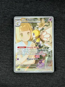 Pokemon TCG Lillie’s Ribombee 164/159 Sv09 Journey Together Full Art Holo - Image 1