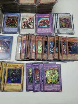 Konami Yu Gi Oh 1996 Vintage Card Lot Over 600 Cards Including 50+ HOLOS + Blimp - Image 3