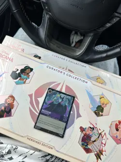 IN HAND PROMO! DISNEY LORCANA CURATOR’S HEROINES EDITION 2x - Image 1