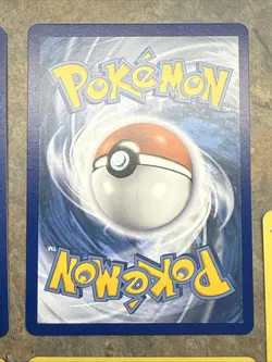 5 Cards Pokemon Amazing Rare Cards Bundle Vivid Voltage NM - Image 5