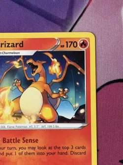 Charizard 025/185 Vivid Voltage NM/M Pokemon Regular Rare - Image 3