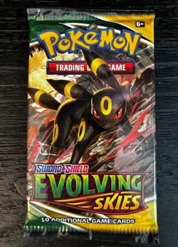 Pokemon TCG Sword & Shield Evolving Skies Booster Pack Umbreon Art Factory Seale - Image 1