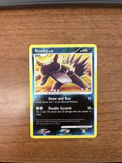 Pokemon Stunky 76/100 Reverse Holo Stormfront 2008 HP - Image 1