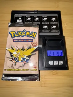 Pokemon 1999 Fossil 1st Edition Zapdos Booster Pack HEAVY 21.19 Vintage WOTC - Image 1