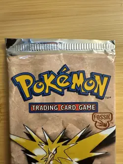 Pokemon 1999 Fossil 1st Edition Zapdos Booster Pack HEAVY 21.19 Vintage WOTC - Image 3
