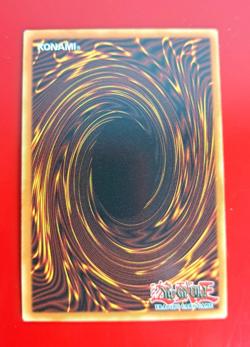 Yu-Gi-Oh! Blue-Eyes Ultimate Dragon (GLD1-EN028) LIMITED GOLD EDITION, NM - Image 3