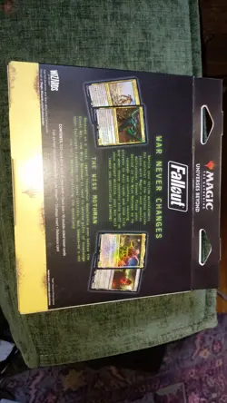 New In Box Fallout Mutant Menace Commander Deck ~ UB: Fallout ~ MTG Mothman Rad - Image 3