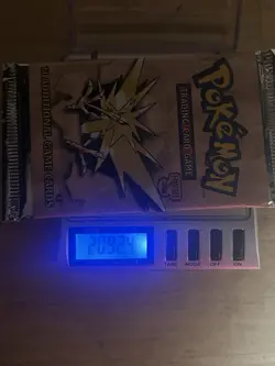 Pokemon Fossil 1st Edition Booster Pack Zapdos Artwork Sealed WOTC 1999 Vintage - Image 2