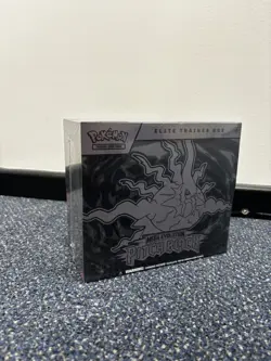 Pokemon TCG: Pitch Black Elite Trainer Box ETB | New & Sealed - Image 2