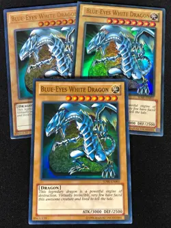 Yugioh Blue-Eyes White Dragon SDBE-EN001 Ultra x3 (MP) - Image 1