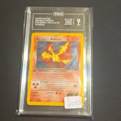 Pokemon Gym Heroes Rocket's Moltres 012/132 1st Ed Holo EN TAG 9 2000 - Image 1