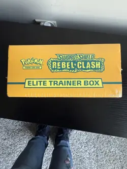 Pokemon Sword and Shield Rebel Clash Elite Trainer Box 820650807008 - Image 3