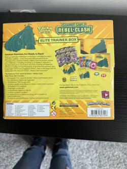Pokemon Sword and Shield Rebel Clash Elite Trainer Box 820650807008 - Image 5